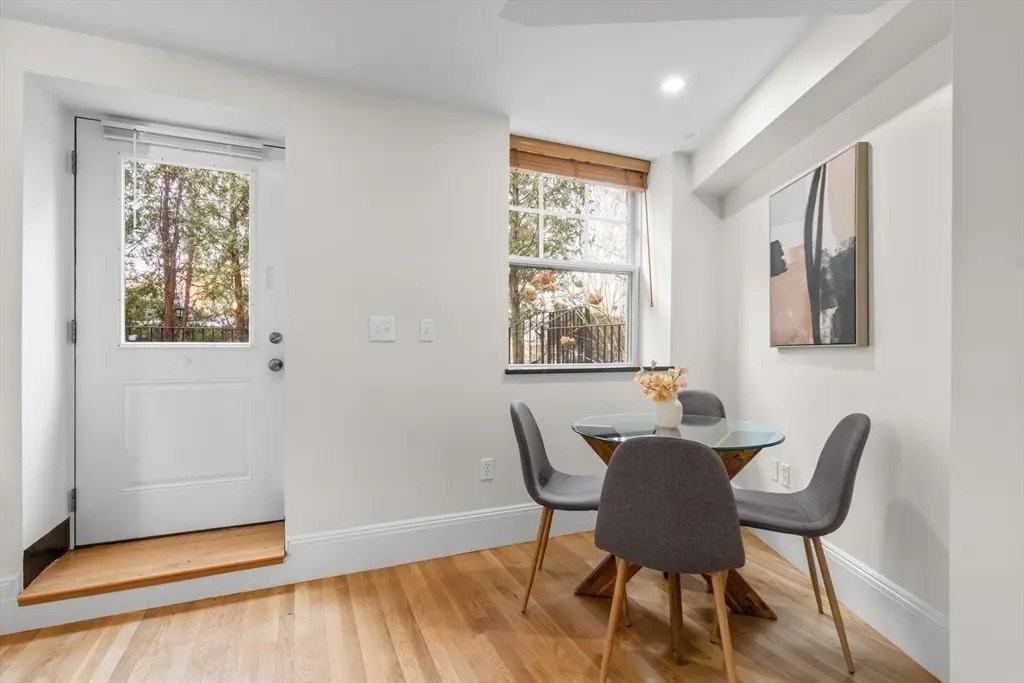 245 Beacon St #2 - Photo 3 of 13