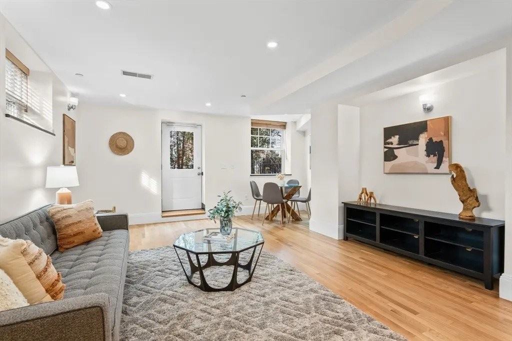 245 Beacon St #2 - Photo 4 of 13