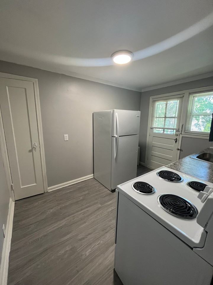 62 Hughes St #2 - Photo 5 of 6
