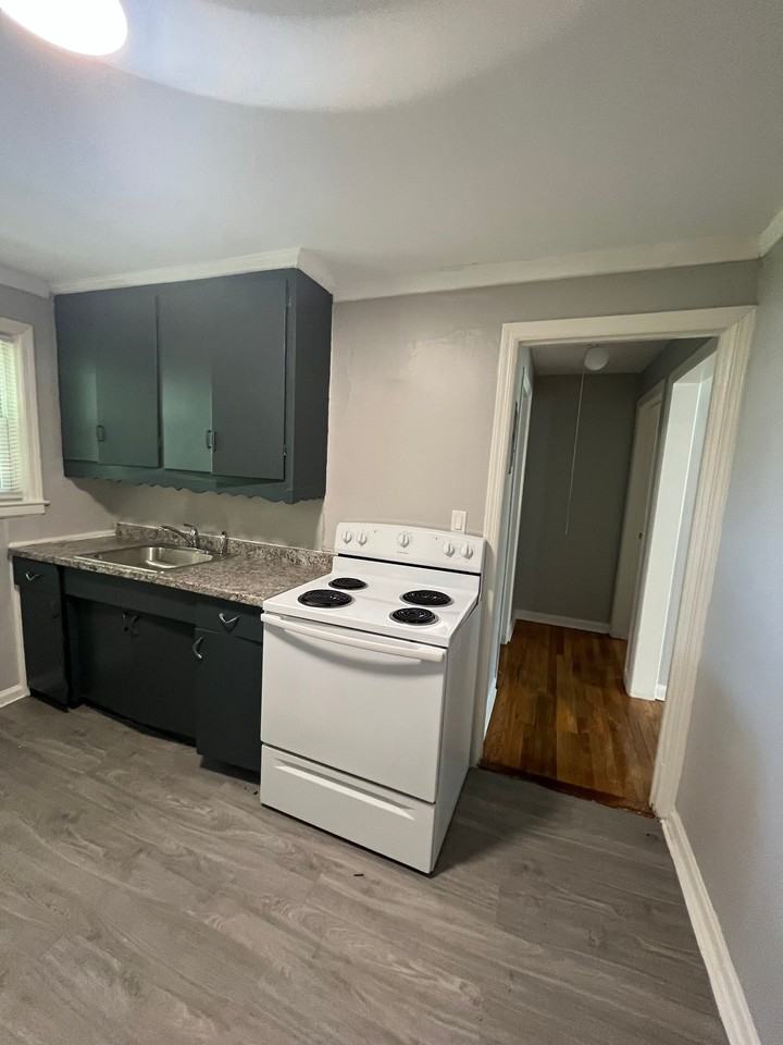 62 Hughes St #2 - Photo 6 of 6