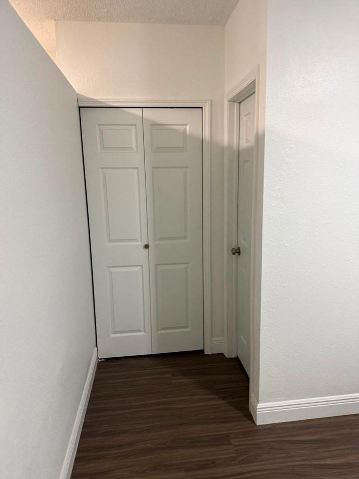 11145 Huxley Ave - Photo 3 of 8