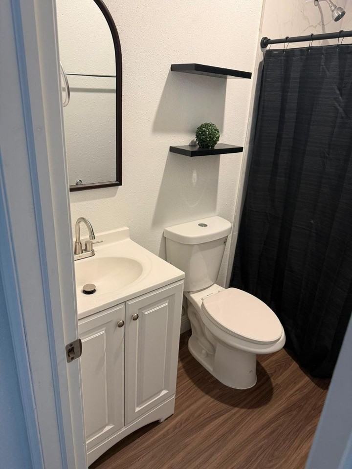 11145 Huxley Ave - Photo 5 of 8