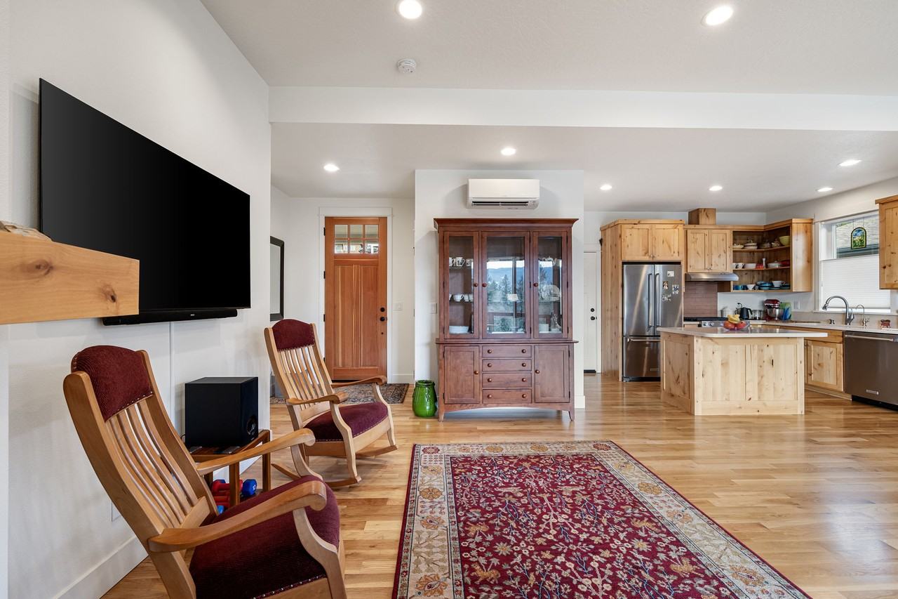 530 Sunridge Ln #1 - Photo 5 of 22