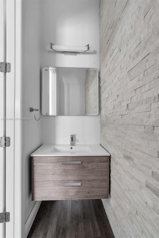 624 Sw 147th Ave - Photo 5 of 8