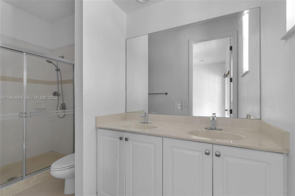 624 Sw 147th Ave - Photo 7 of 8