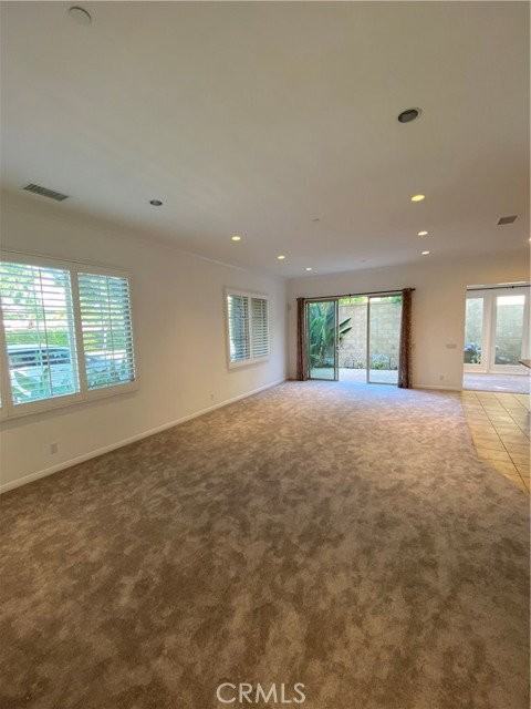 72 Gardenhouse Way - Photo 5 of 8