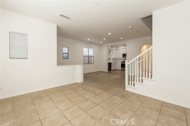 101 Towngate - Photo 5 of 8