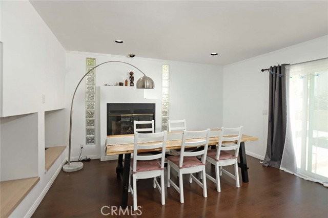 1412 N Louise St - Photo 2 of 8
