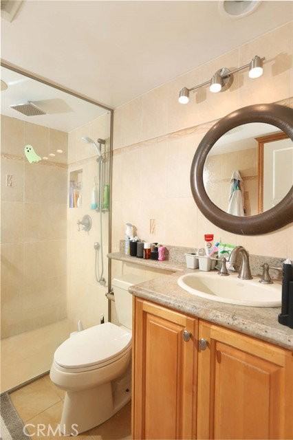 1412 N Louise St - Photo 6 of 8