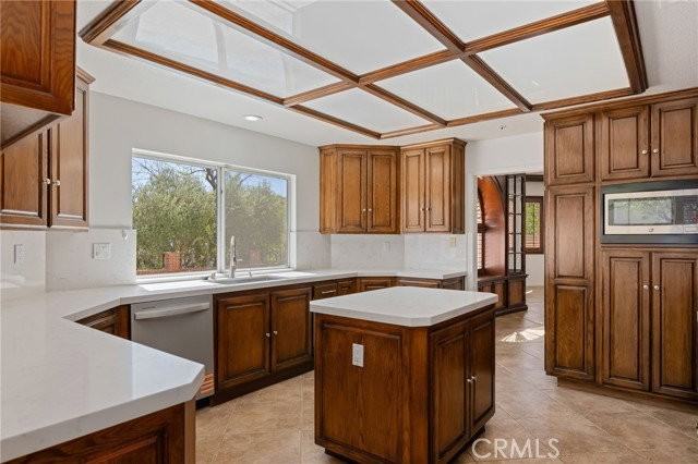 17830 Arvida Dr - Photo 4 of 7