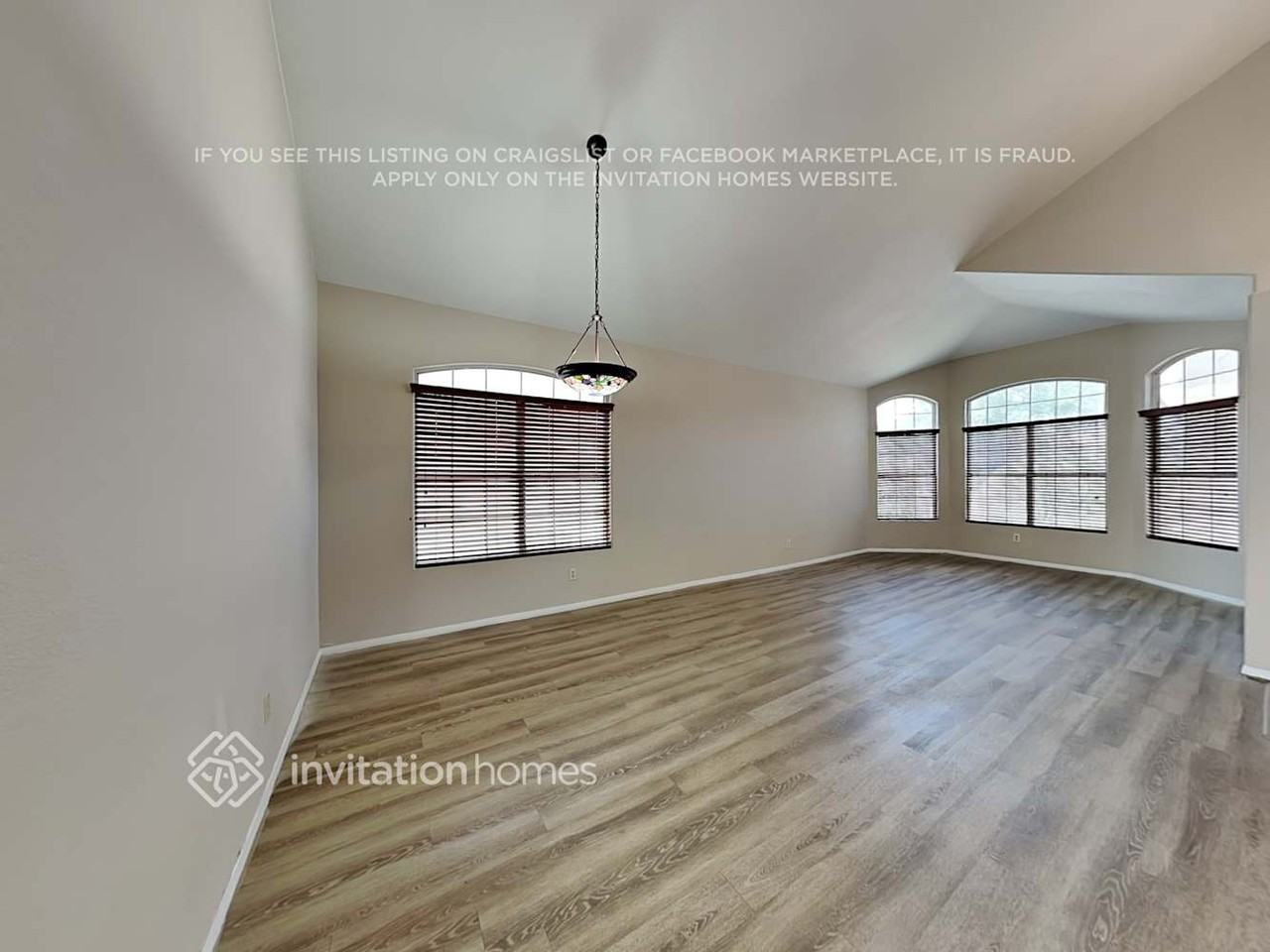 10201 S Hopi Ln - Photo 4 of 21