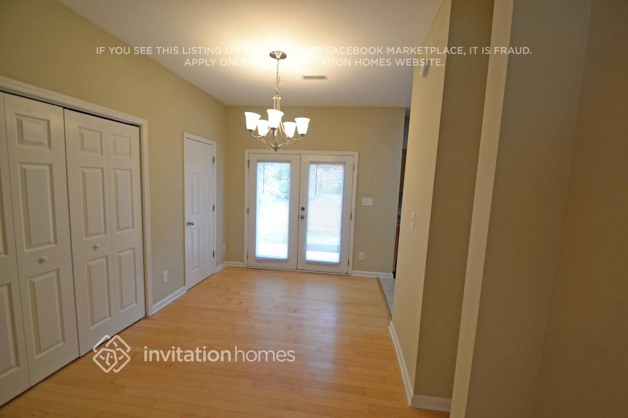 1710 Dallas Ave - Photo 3 of 9