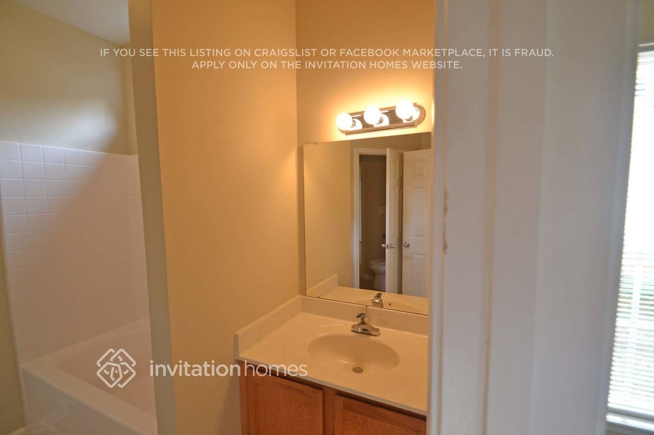 1710 Dallas Ave - Photo 7 of 9
