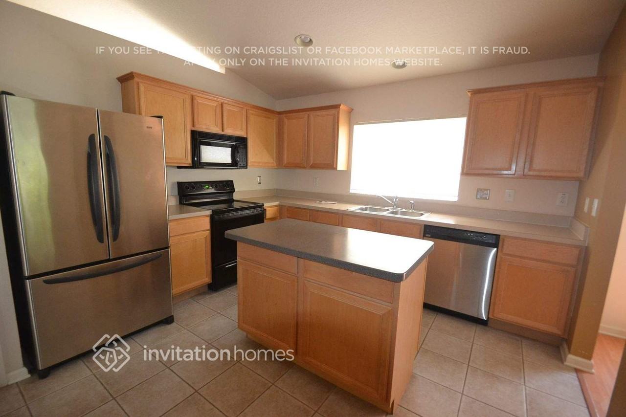 4315 Marchmont Blvd - Photo 3 of 7