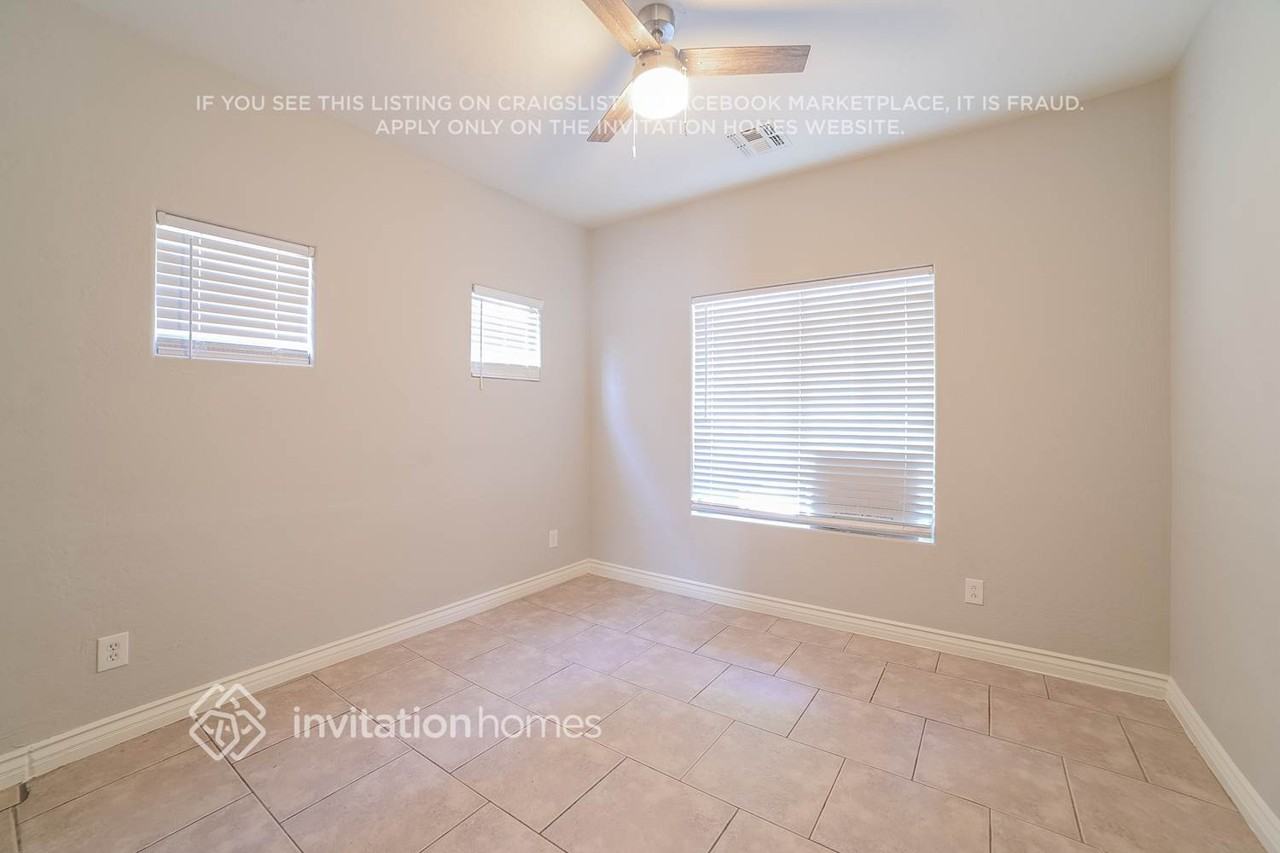 2054 N Illinois St - Photo 3 of 14