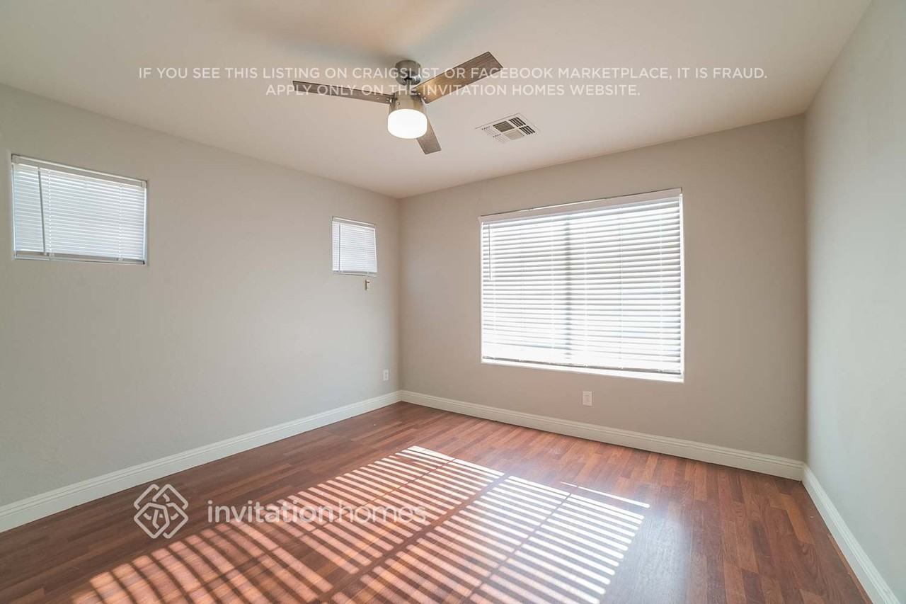 2054 N Illinois St - Photo 6 of 14