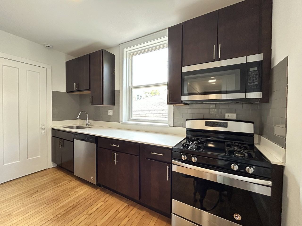 3018 N Karlov Ave #1 - Photo 2 of 8