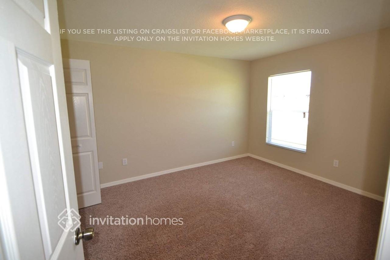 25026 Palisade Rd - Photo 5 of 8