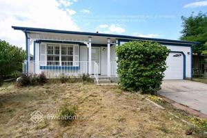 featured image of 4633 Dearborn St