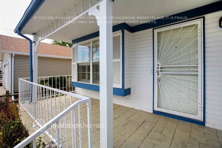 4633 Dearborn St - Photo 3 of 19