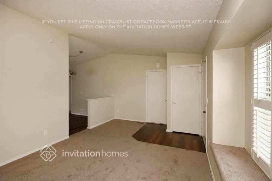 4633 Dearborn St - Photo 4 of 19