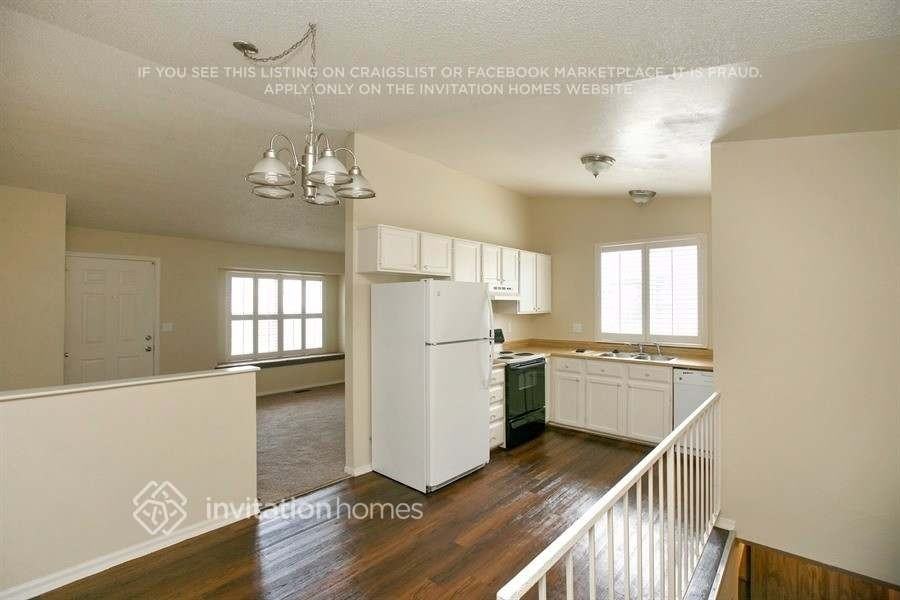 4633 Dearborn St - Photo 6 of 19