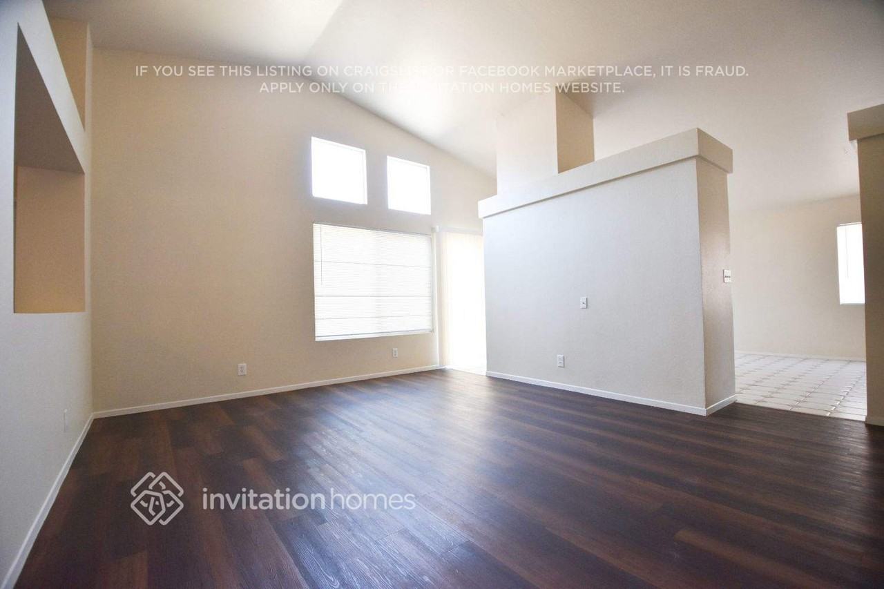 44251 Tahoe Way - Photo 2 of 13
