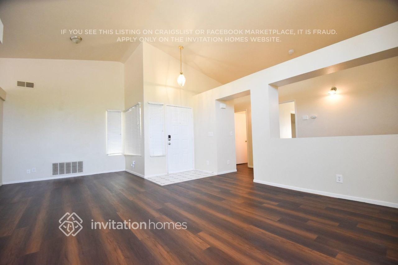 44251 Tahoe Way - Photo 3 of 13