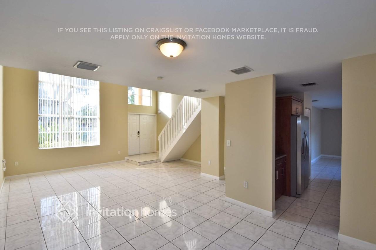 15813 Sw 79th St - Photo 4 of 24