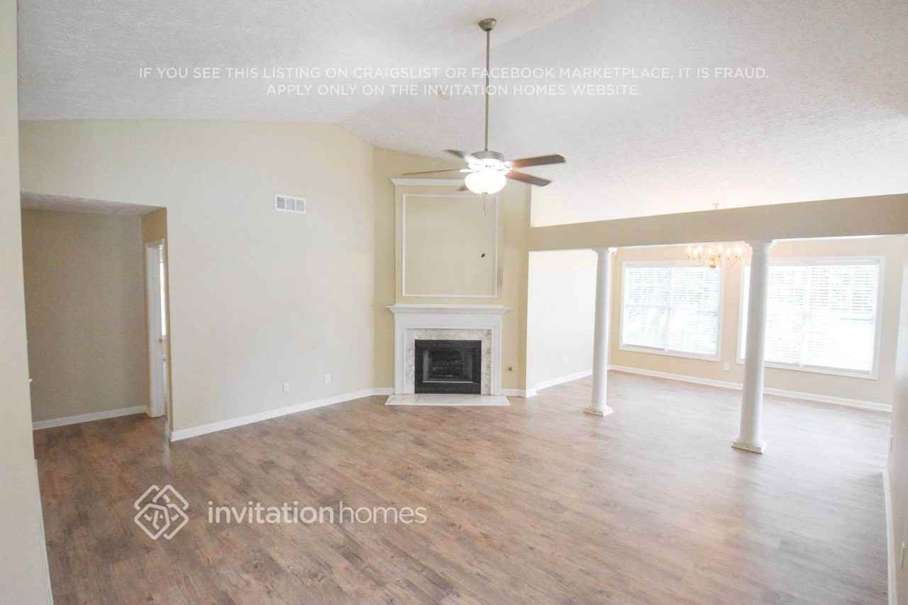 5005 Edisto Ln - Photo 2 of 7