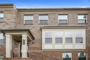 402 Montclair Ct - Photo 1 of 1