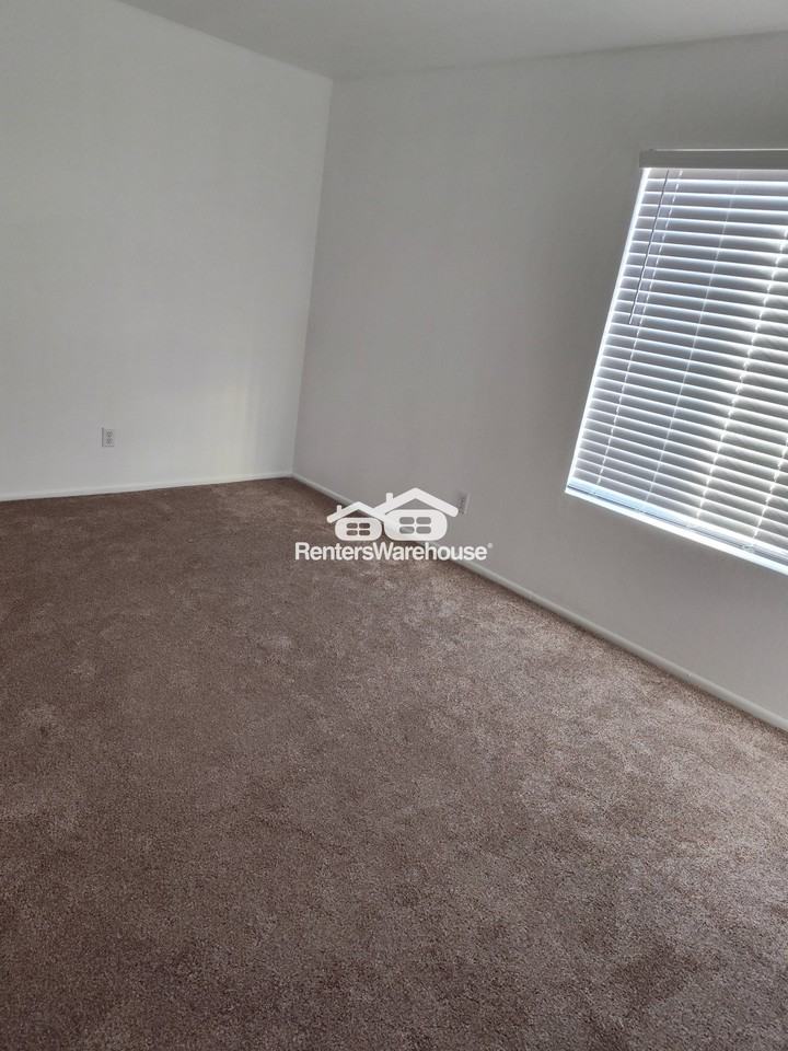 1336 N 85th Pl - Photo 6 of 12