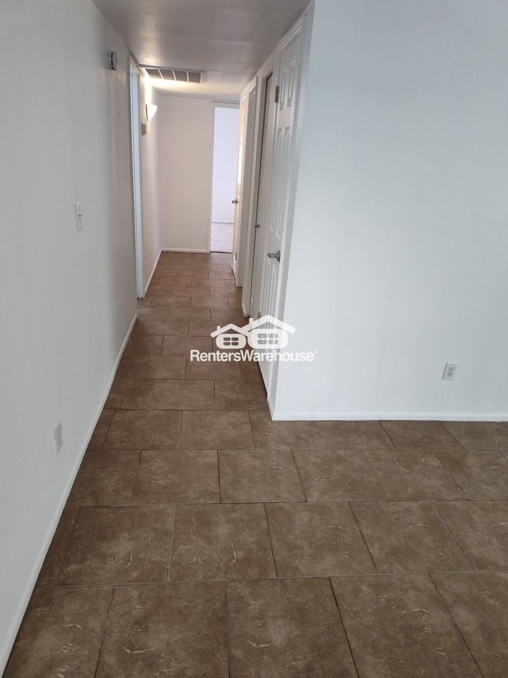 1336 N 85th Pl - Photo 4 of 12