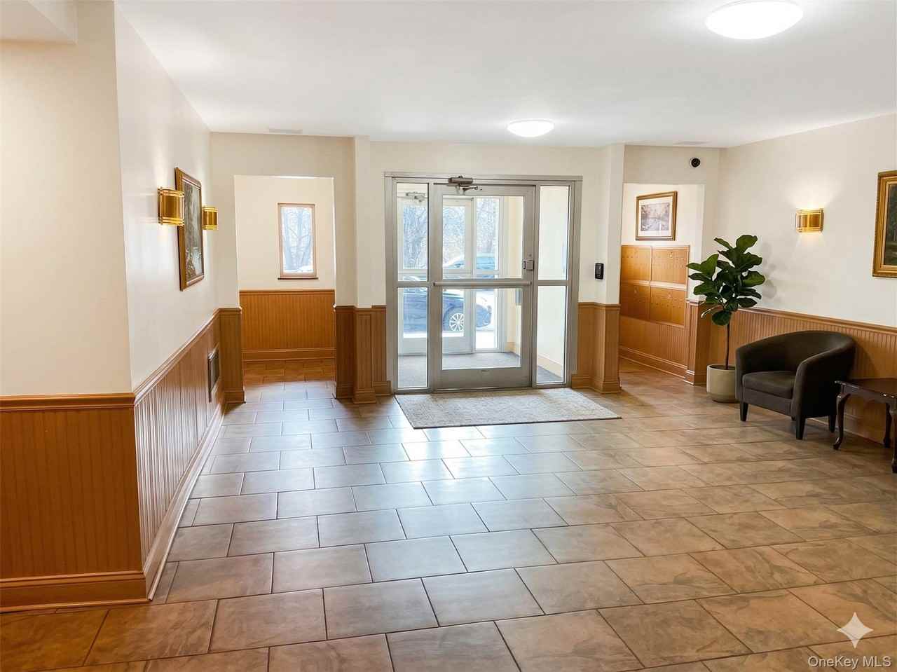 245 Bronx River Rd ##7f - Photo 3 of 10