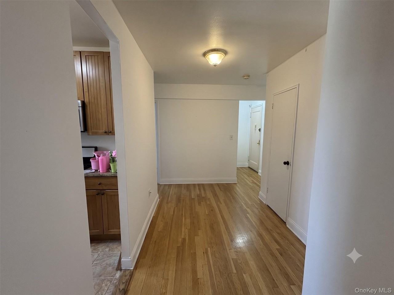 245 Bronx River Rd ##7f - Photo 5 of 10