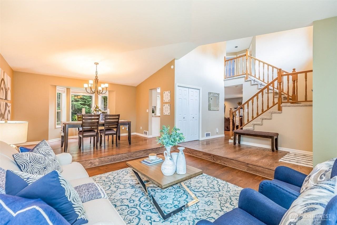 6915 67th Pl Ne - Photo 4 of 25