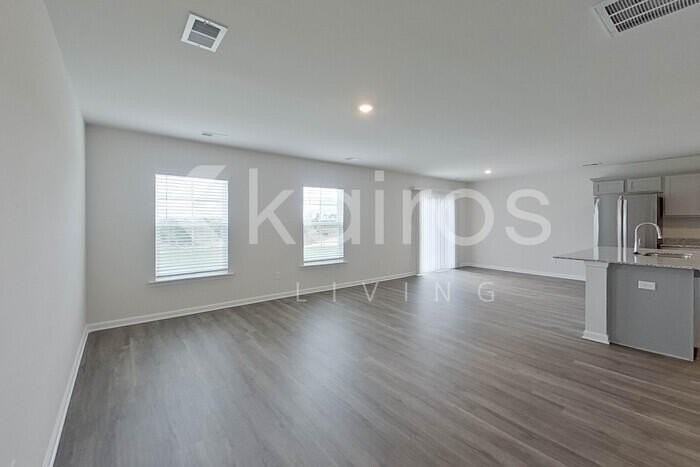 45 Springdale Rd - Photo 3 of 29