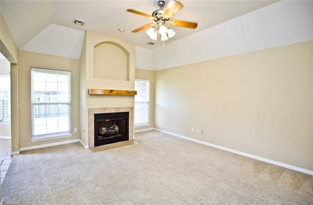 1250 Torbay Trce - Photo 3 of 23