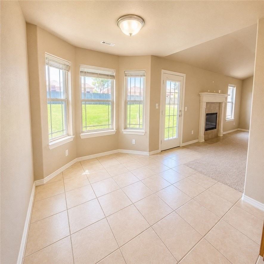3491 W Clearwood Dr - Photo 3 of 10