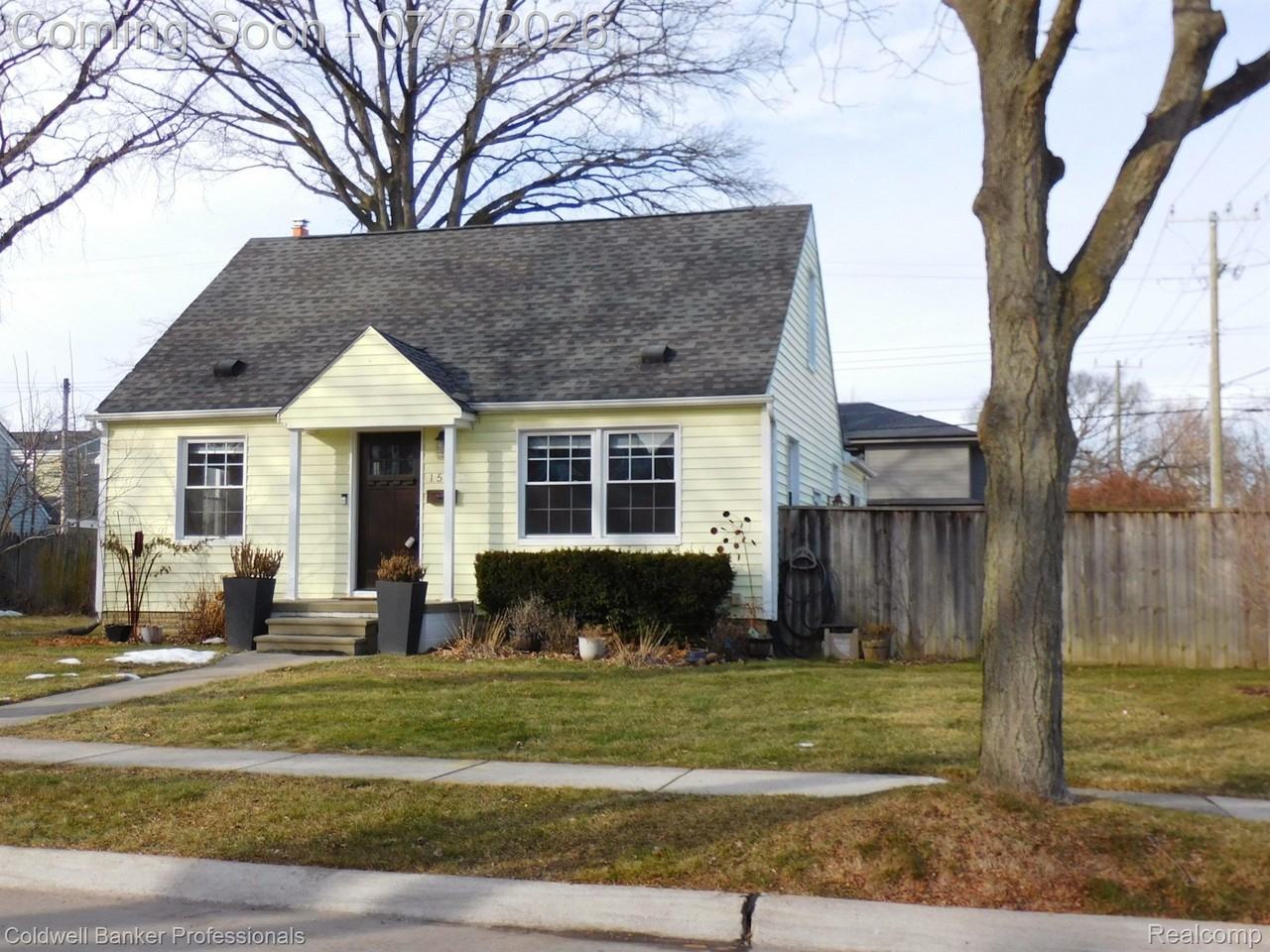 1591 Webster St - Photo 2 of 32