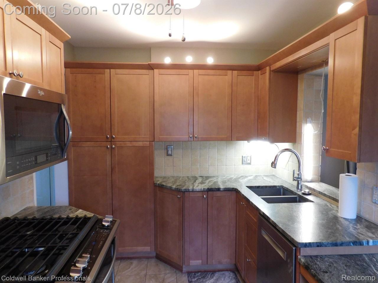 1591 Webster St - Photo 7 of 32