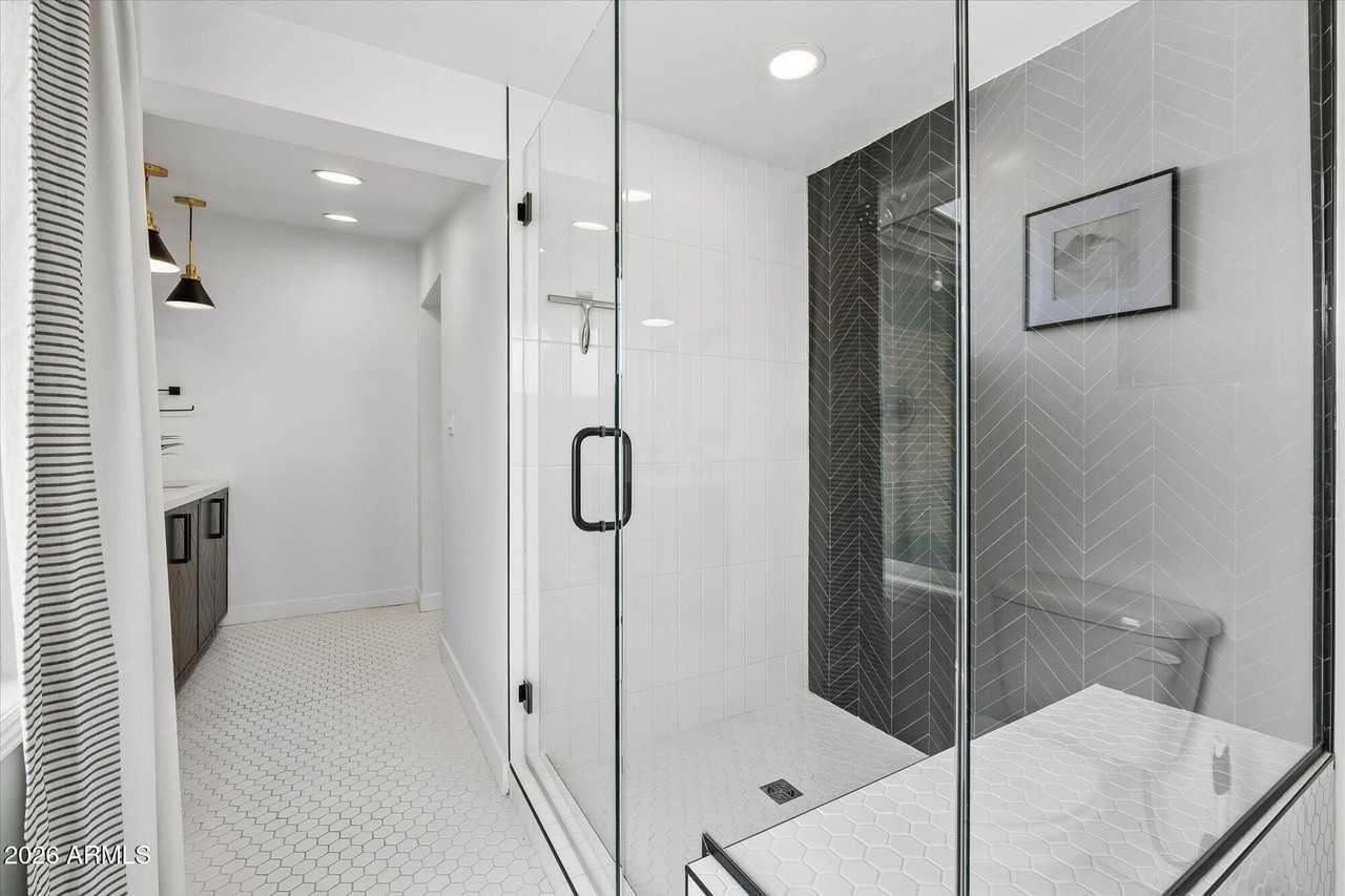 1731 E Verde Ln - Photo 6 of 24