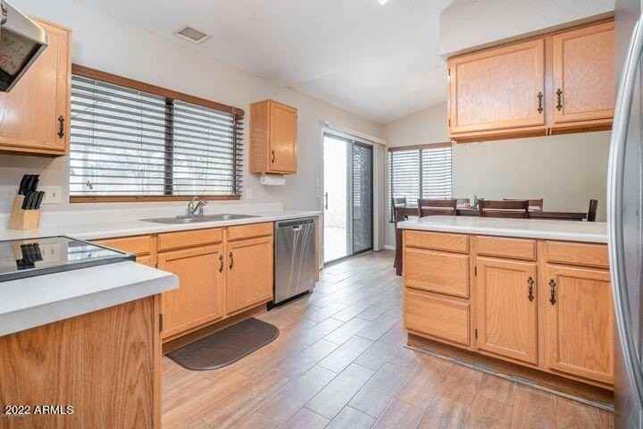 8826 W Diana Ave - Photo 4 of 25