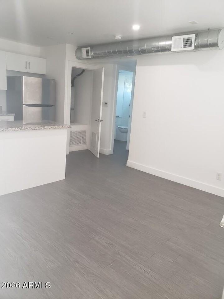 622 N 9th Ave #108 - Photo 4 of 13