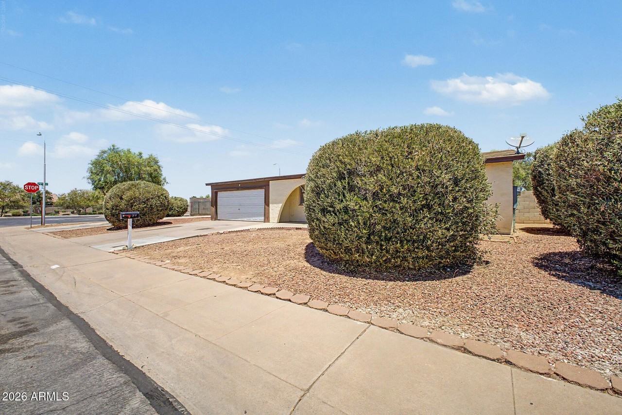 7014 W Palo Verde Dr - Photo 5 of 41
