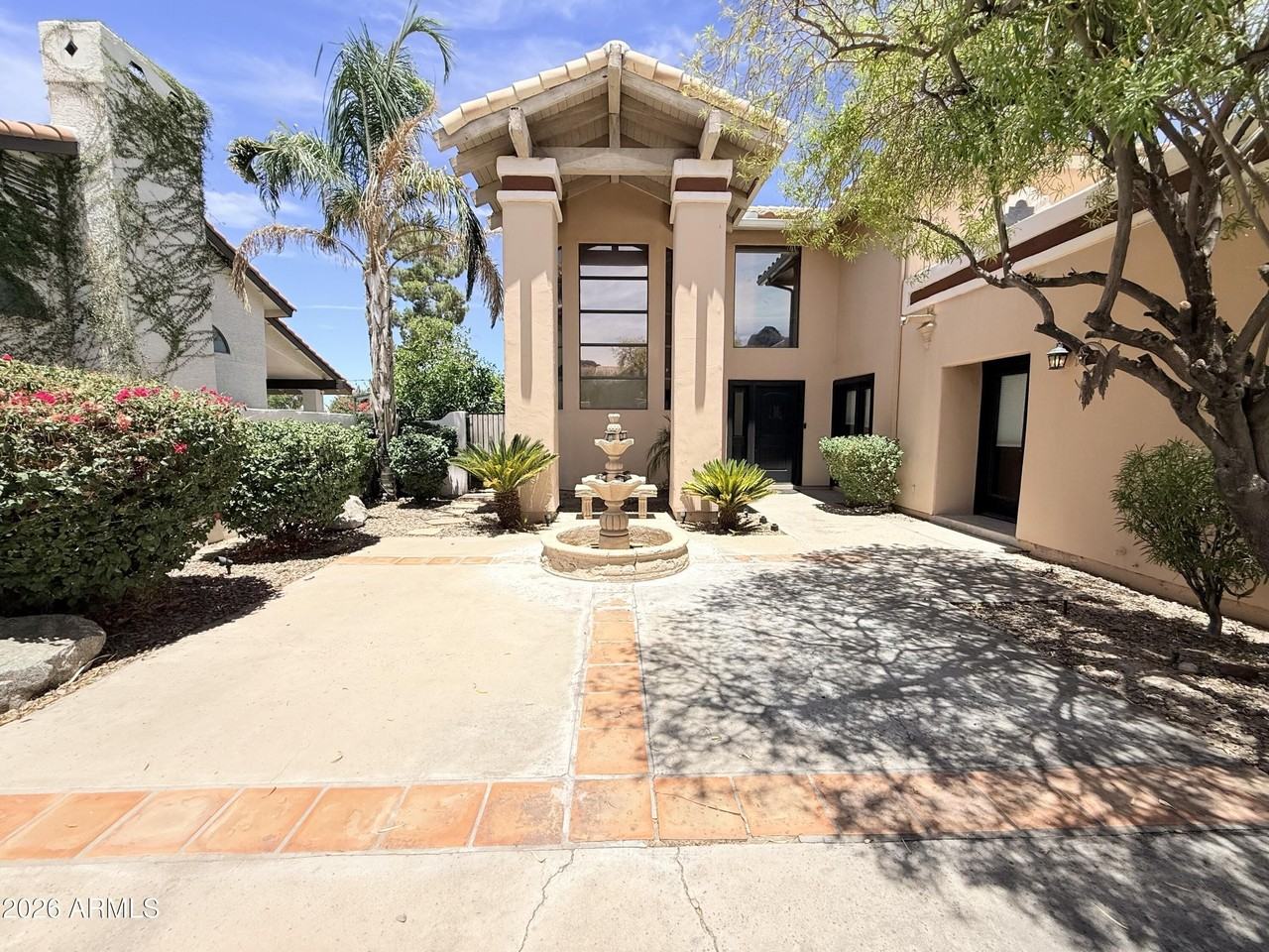 1406 E Tierra Buena Ln - Photo 4 of 35