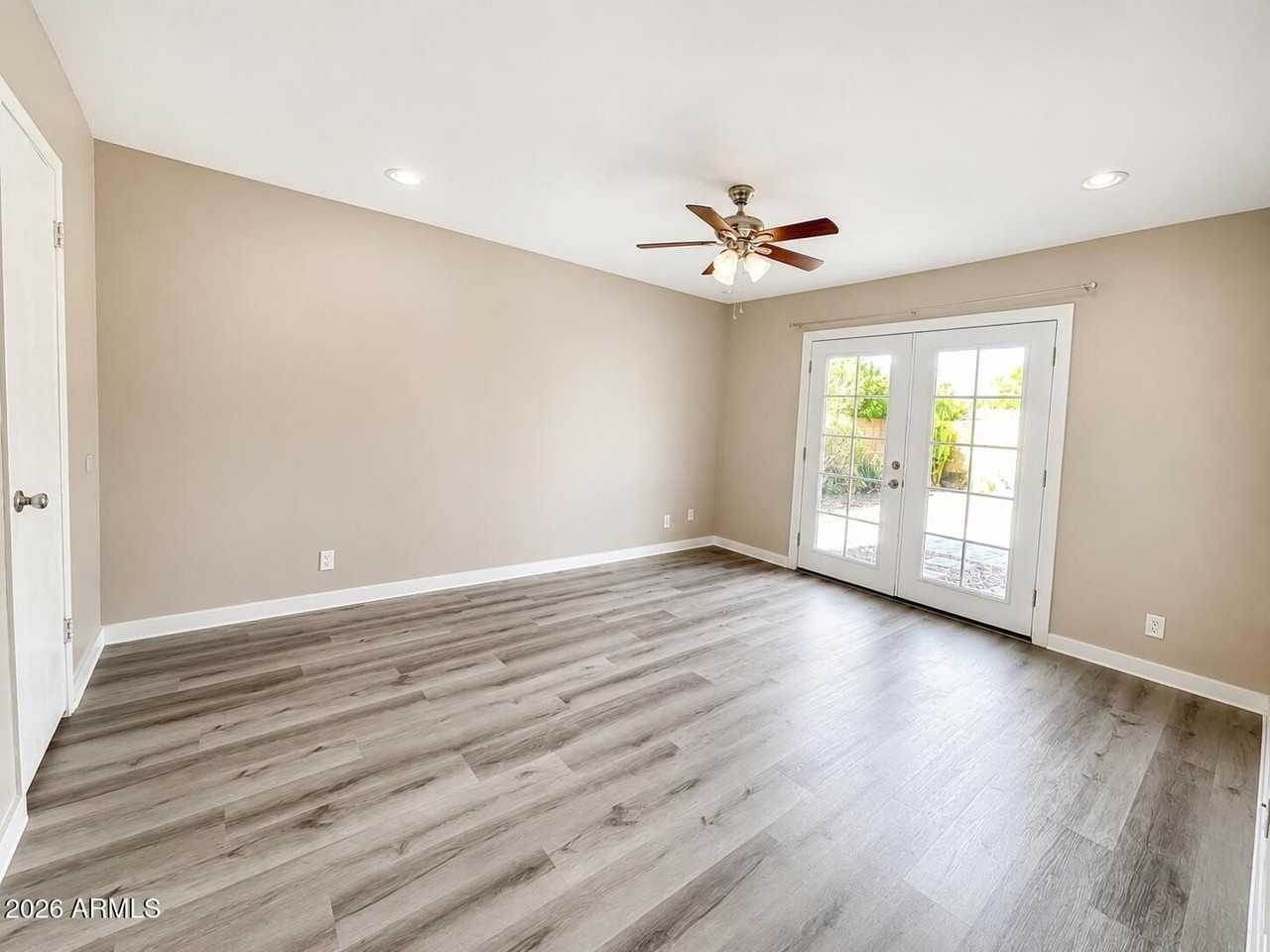 2433 S Evergreen Rd - Photo 7 of 14