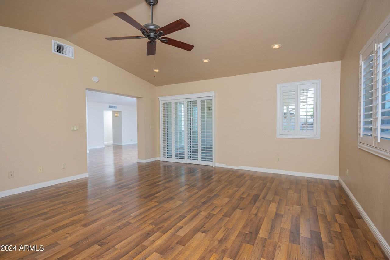 4613 E Escondido Ave - Photo 4 of 17