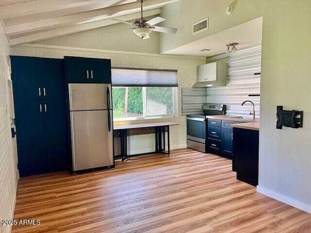 4219 N 33rd St #REAR - Photo 3 of 9