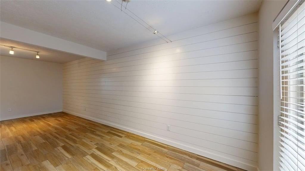 505 Boyett St #D1 - Photo 7 of 21
